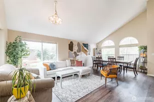 824 Blueberry Ln, Bellingham, WA 98229 - Photo 2