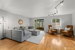 8225 212th St SW, Edmonds, WA 98026 - Photo 10