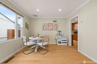 2520 Mtn View Avenue W, University Place, WA 98466 - Photo 10