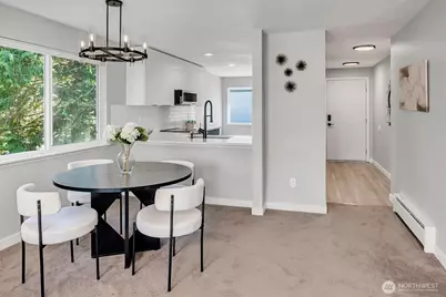 12707 NE 116th Street #A-304, Kirkland, WA 98034 - Photo 10