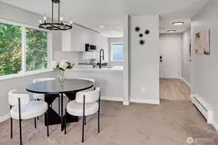 12707 NE 116th St, Kirkland, WA 98034 - Photo 10