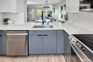 12707 NE 116th St, Kirkland, WA 98034 - Photo 8