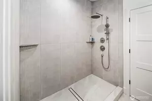 524 NE 89th St, Seattle, WA 98115 - Photo 24