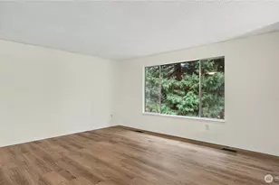 5710 188th Ave E, Bonney Lake, WA 98390 - Photo 4