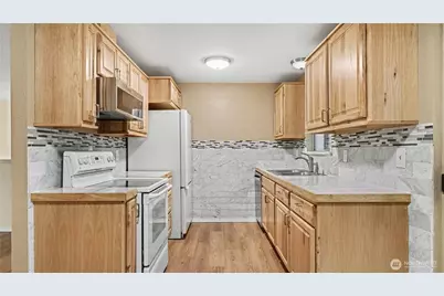 5710 188th Avenue E, Bonney Lake, WA 98390 - Photo 8