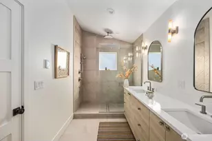 522 NE 89th St, Seattle, WA 98115 - Photo 24