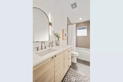 522 NE 89th Street #A, Seattle, WA 98115 - Photo 30
