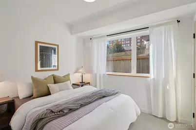 515 Howe #A, Seattle, WA 98109 - Photo 30