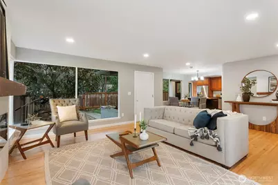 10726 Sand Point Way NE #A, Seattle, WA 98125 - Photo 6