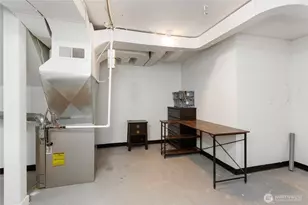 10726 Sand Point Way NE, Seattle, WA 98125 - Photo 22