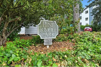 915 N 163rd Street #C17, Shoreline, WA 98133 - Photo 2