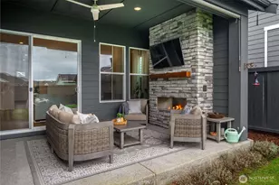 23540 SE Wisteria St, Black Diamond, WA 98010 - Photo 28