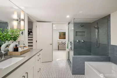 7544 31st Avenue NW, Seattle, WA 98117 - Photo 24