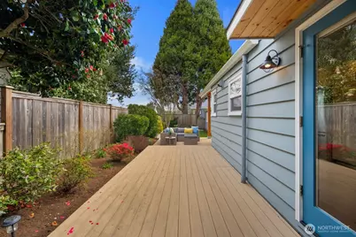 7544 31st Avenue NW, Seattle, WA 98117 - Photo 26