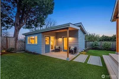 7544 31st Avenue NW, Seattle, WA 98117 - Photo 36