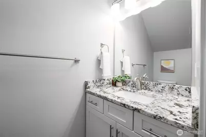 1515 N Waugh Road #B, Mount Vernon, WA 98273 - Photo 14