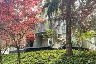 3838 Lake Washington Blvd SE, Bellevue, WA 98006 - Photo 1