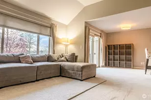 3838 Lake Washington Blvd SE, Bellevue, WA 98006 - Photo 6