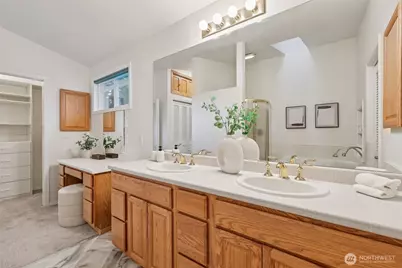 24320 SE 42nd Street, Sammamish, WA 98029 - Photo 28