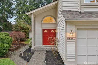 24320 SE 42nd Street, Sammamish, WA 98029 - Photo 2