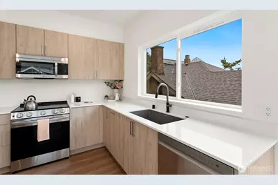 117 Wells Avenue S #A (R), Renton, WA 98057 - Photo 10