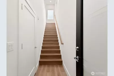 117 Wells Avenue S #A (R), Renton, WA 98057 - Photo 6