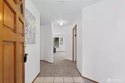 14833 Fremont Place N, Shoreline, WA 98133 - Photo 2