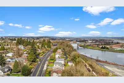 2113 E Grand Avenue, Everett, WA 98201 - Photo 16