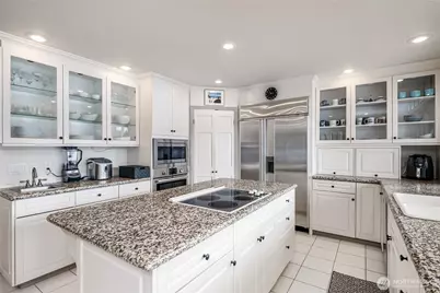 17714 Kingfisher Cove Lane, Mount Vernon, WA 98274 - Photo 14