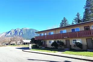 226 Cedar Ave S, North Bend, WA 98045 - Photo 1