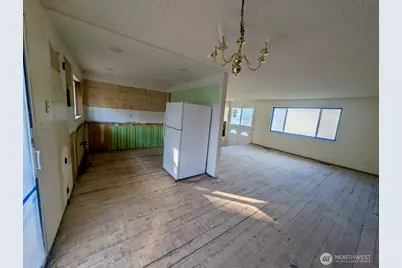 22508 51st Avenue W, Mountlake Terrace, WA 98043 - Photo 2