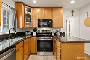 416 N Regent St, Burlington, WA 98233 - Photo 8