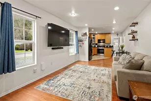 416 N Regent St, Burlington, WA 98233 - Photo 4