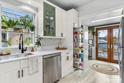 2513 Cleveland Avenue, Everett, WA 98201 - Photo 12