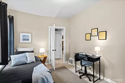 2513 Cleveland Avenue, Everett, WA 98201 - Photo 18