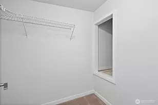 911 N 104th St, Seattle, WA 98133 - Photo 36