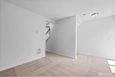 911 N 104th Street #A, Seattle, WA 98133 - Photo 18