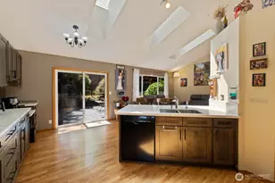 6108 133rd Pl SW, Edmonds, WA 98026 - Photo 8