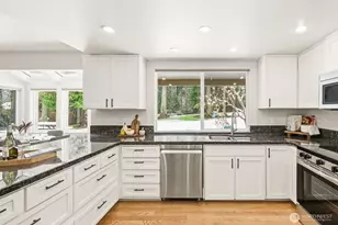 16006 NE 160th St, Woodinville, WA 98072 - Photo 12