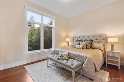 9426 Lake Washington Boulevard NE, Bellevue, WA 98004 - Photo 24