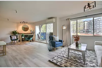 1100 Harrington Avenue NE #205, Renton, WA 98056 - Photo 1