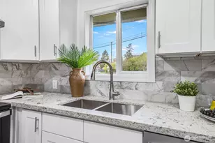 1729 S Columbian Way, Seattle, WA 98108 - Photo 16