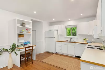 11312 Westwind Court NE, Bainbridge Island, WA 98110 - Photo 14