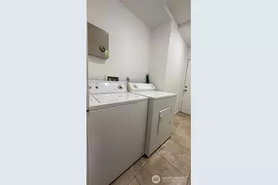 1031 S Oxford Street, Tacoma, WA 98465 - Photo 10