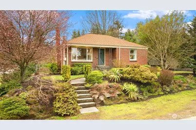 1502 N 107th Street, Seattle, WA 98133 - Photo 1