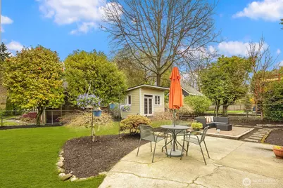 1502 N 107th Street, Seattle, WA 98133 - Photo 16