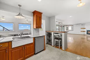 1818 Seaview Ave, Coupeville, WA 98239 - Photo 14