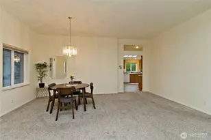 27517 218th Pl SE, Maple Valley, WA 98038 - Photo 4