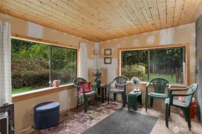 402 E Madrona Boulevard NW, Herron Island, WA 98349 - Photo 4