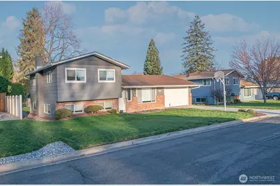 921 Shasta Drive, Walla Walla, WA 99362 - Photo 2